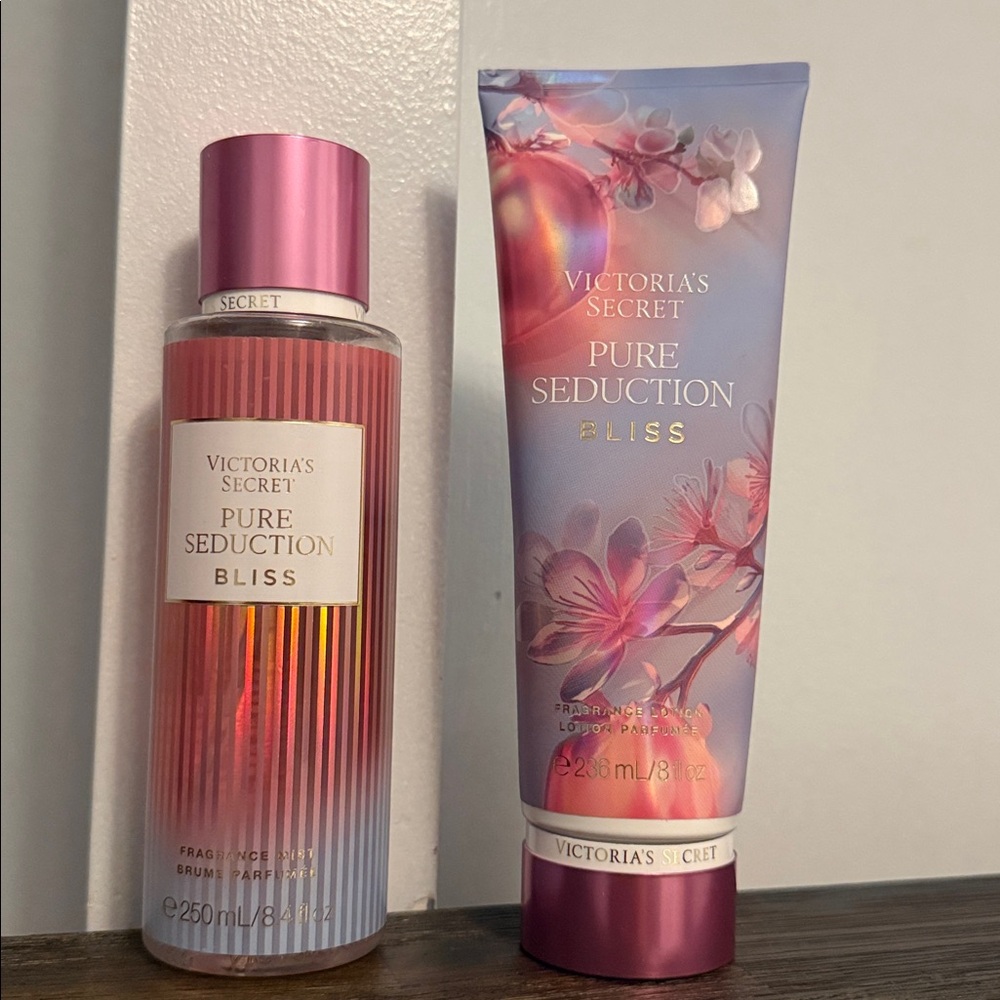 Victoria's Secret Pure Seduction Bliss Body Wash - Pink and Purple - Picture 2 of 2
